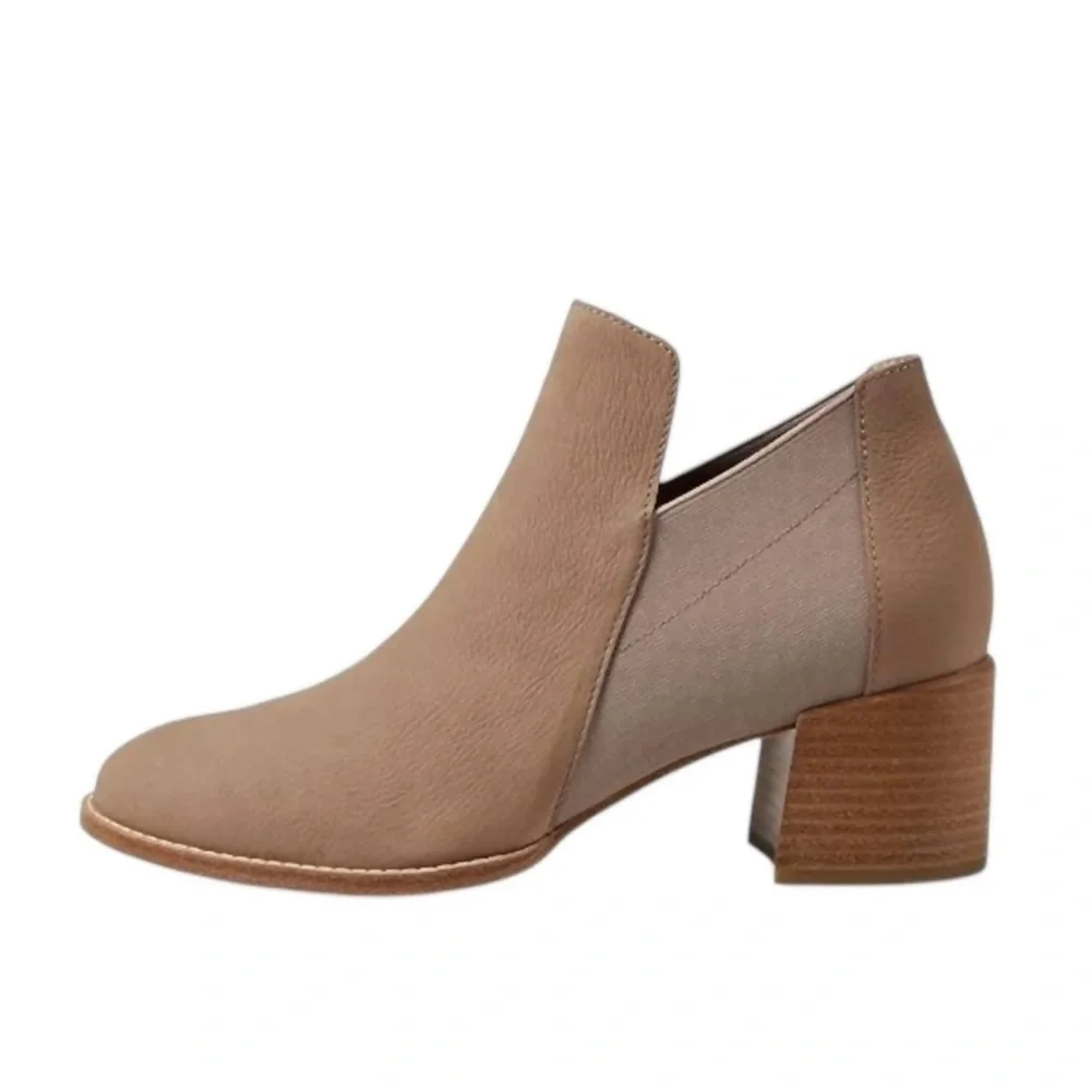 NWOT- Women’s Eileen Fisher “Bayo” Tumbled Nubuck Genuine Suede Boots -Tan -Sz 9